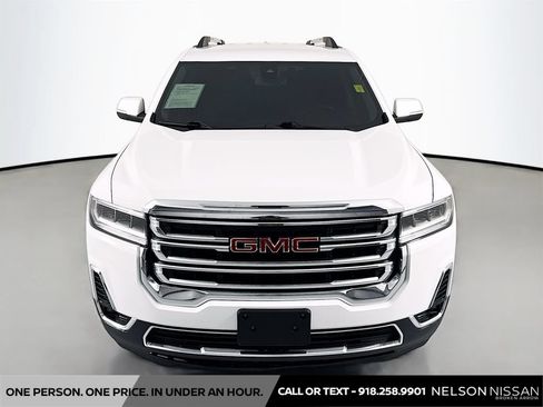 Used 2023 GMC Acadia SLT AWD/4WD image 2