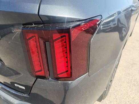Certified 2024 Kia Sorento X-Line EX AWD/4WD image 13