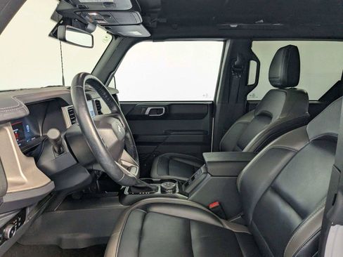 Used 2025 Ford Bronco Outer Banks AWD/4WD image 11