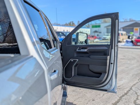 Used 2025 GMC Sierra 1500 Elevation w/ Preferred Package image 45