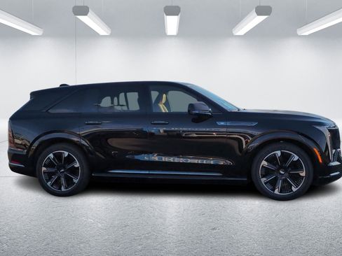 New 2025 Cadillac Escalade IQ Sport 2 w/ LPO, ONYX Package image 6