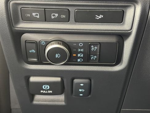 Certified 2024 Ford F150 Lariat image 26