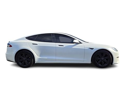 Used 2021 Tesla Model S Plaid image 6
