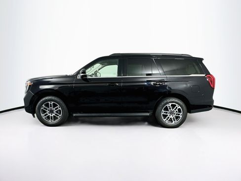 Used 2025 Ford Expedition Active AWD/4WD image 4