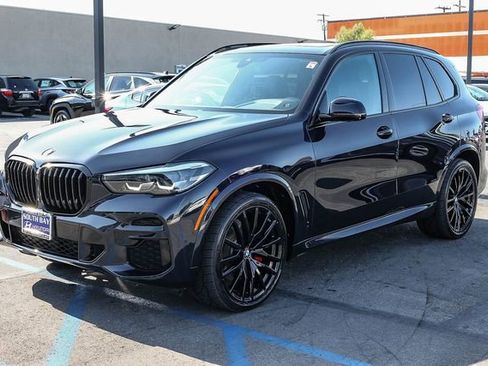 Used 2022 BMW X5 sDrive40i w/ M Sport Package RWD image 3
