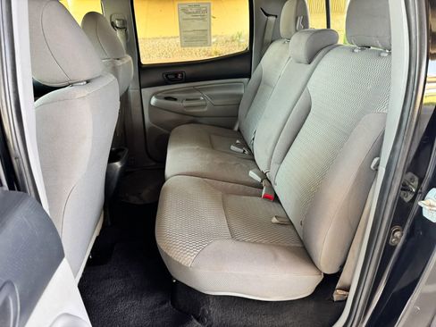 Used 2013 Toyota Tacoma PreRunner w/ SR5 Pkg RWD image 19
