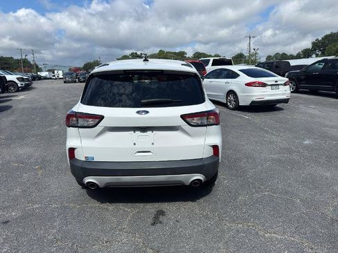 Certified 2022 Ford Escape SEL AWD/4WD image 2