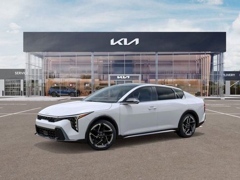 New 2026 Kia K4 GT-Line w/ GT-Line Premium Package FWD image 3