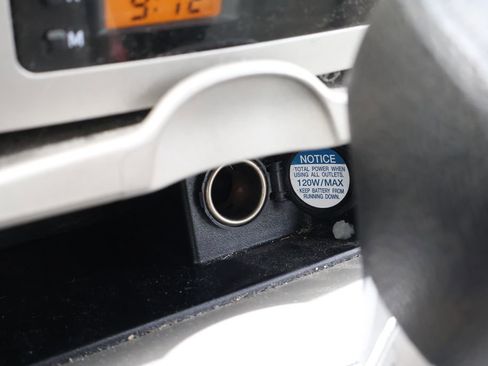 Used 2011 Toyota Corolla LE image 23