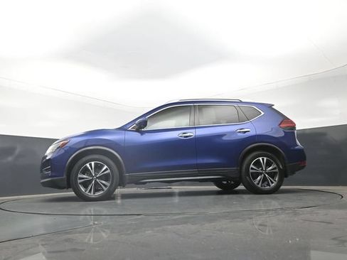 Used 2020 Nissan Rogue SV w/ Premium Package FWD image 28