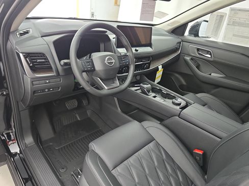 New 2026 Nissan Rogue Platinum AWD/4WD image 16