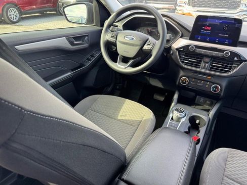 Used 2022 Ford Escape SE image 15