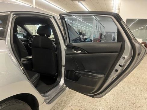 Used 2019 Honda Civic Sport image 29