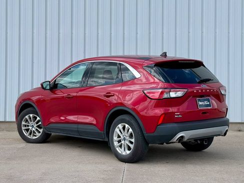 Used 2021 Ford Escape SE w/ Convenience Package AWD/4WD image 4
