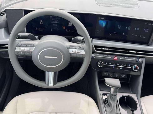 New 2026 Hyundai Sonata SE FWD image 17