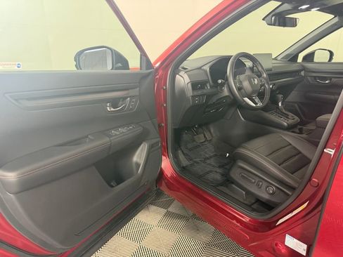 Used 2025 Honda CR-V Sport-L image 10