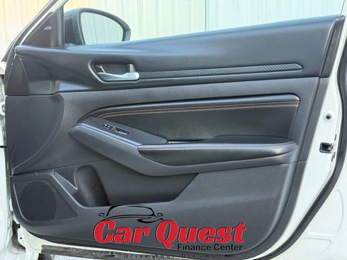 Used 2022 Nissan Altima 2.5 SR image 18