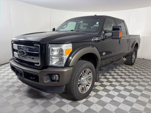 Used 2016 Ford F350 King Ranch w/ King Ranch Package image 3