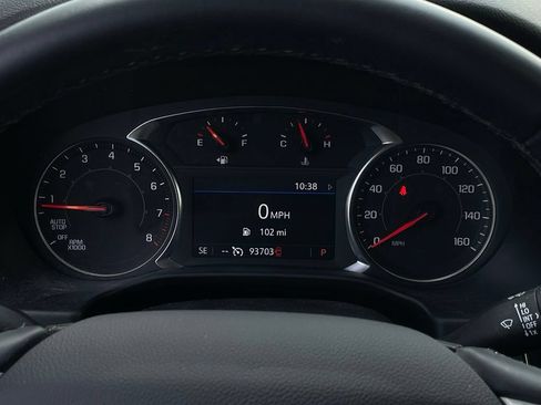 Used 2023 GMC Acadia SLT w/ Elevation Edition FWD image 16