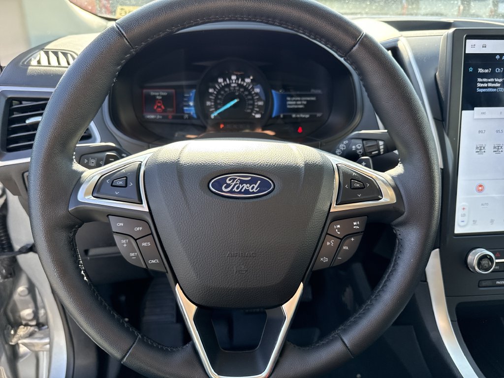 Used 2023 Ford Edge SEL w/ Convenience Package AWD/4WD image 24