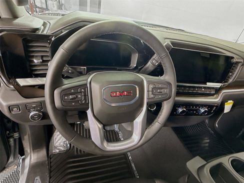 New 2026 GMC Sierra 1500 Elevation image 6