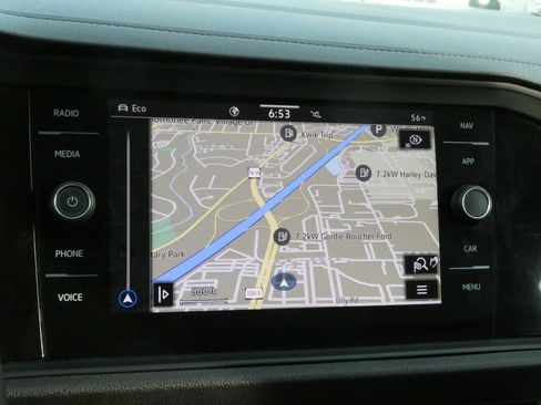 Used 2024 Volkswagen Jetta SEL image 8