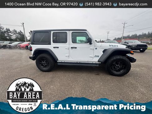 Used 2024 Jeep Wrangler Willys image 4