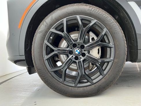 Certified 2024 BMW X7 xDrive40i w/ Premium Package image 24