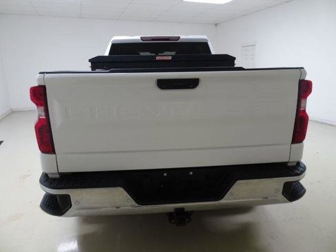 Used 2021 Chevrolet Silverado 1500 W/T w/ WT Value Package AWD/4WD image 5