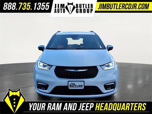 New 2026 Chrysler Pacifica Pinnacle w/ Trailer Tow Group image 8