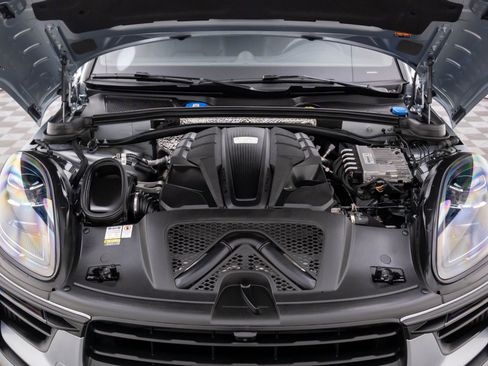 Used 2022 Porsche Macan S w/ Premium Package image 26