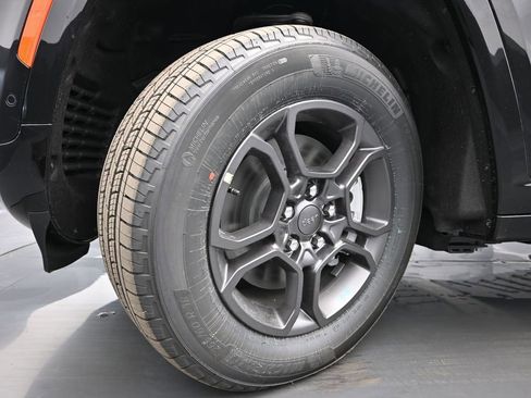 Used 2025 Jeep Grand Cherokee Limited 4xe image 22