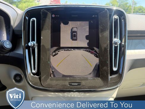 New 2026 Volvo XC40 B5 Ultra w/ Climate Package AWD/4WD image 16