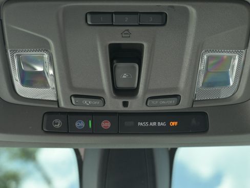 Used 2020 Chevrolet Silverado 1500 LT w/ Texas Edition RWD image 27