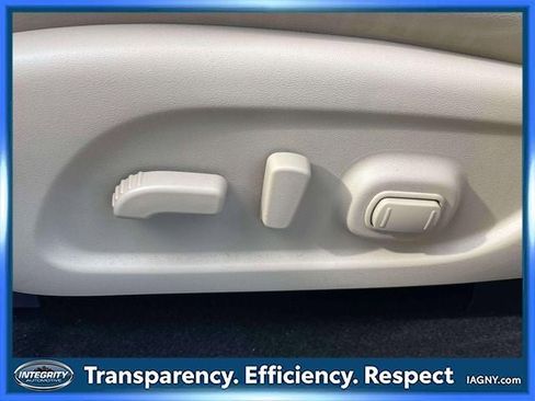 Used 2018 Nissan Pathfinder Platinum image 20