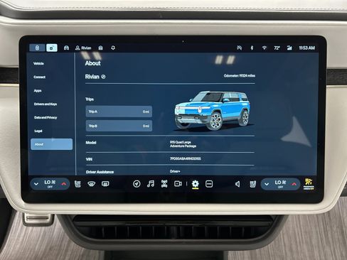 Used 2024 Rivian R1S Adventure image 29