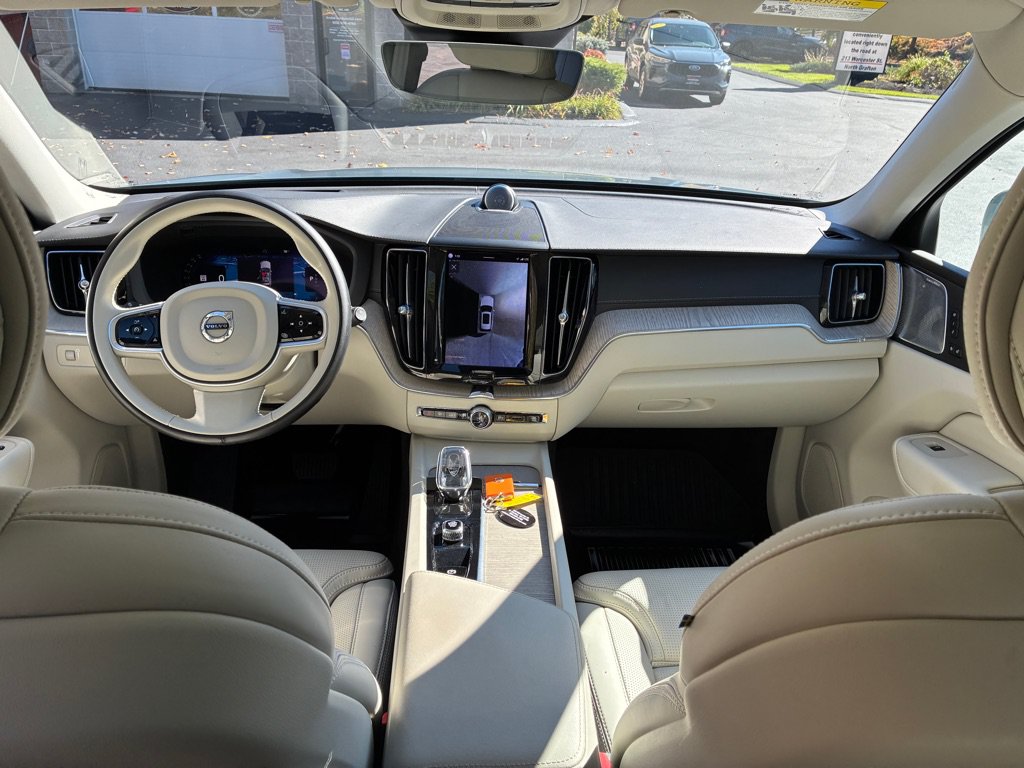 Used 2022 Volvo XC60 B5 Inscription w/ Advanced Package AWD/4WD image 26
