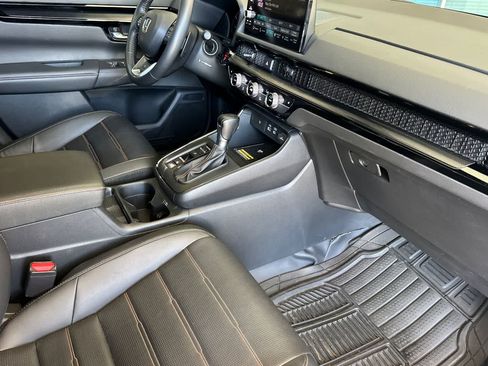 Used 2023 Honda CR-V Sport Touring image 17