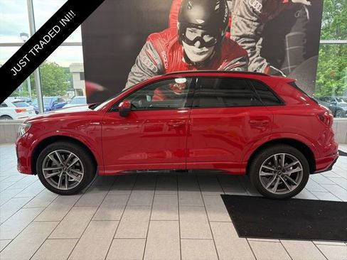 Used 2023 Audi Q3 2.0T Premium Plus AWD/4WD image 2