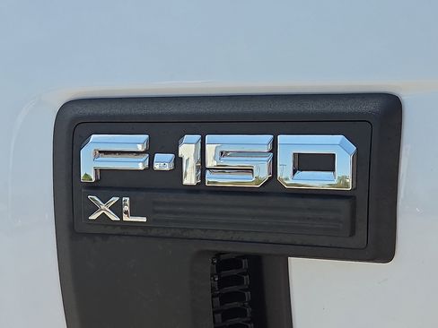 Used 2022 Ford F150 XL w/ Equipment Group 101A High RWD image 7
