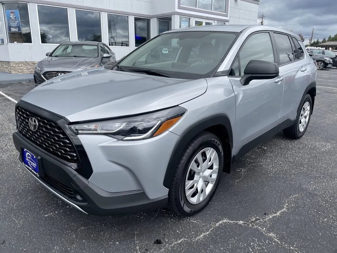 Used 2024 Toyota Corolla Cross L FWD image 1