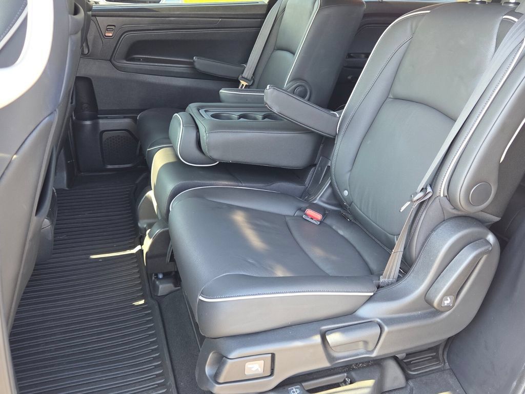 Used 2025 Honda Odyssey Touring image 7