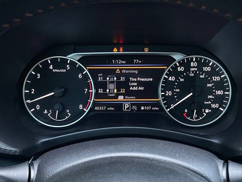 Used 2024 Nissan Sentra SR FWD image 15