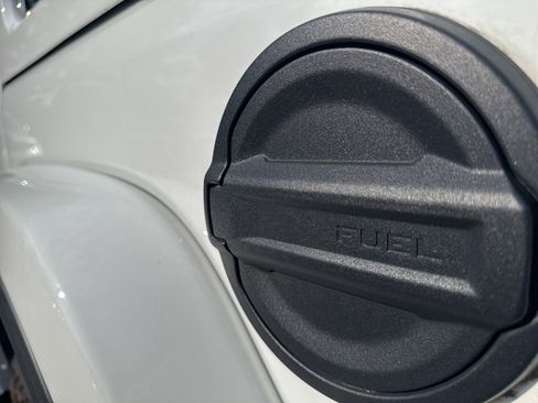 Used 2023 Jeep Wrangler Altitude image 55