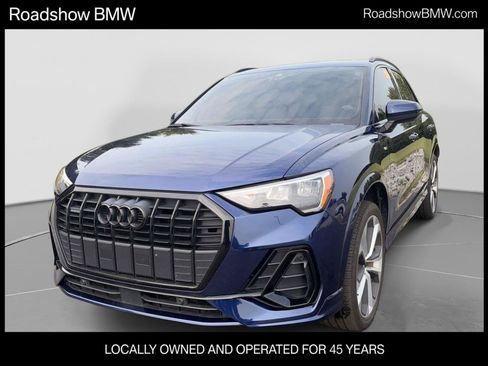 Used 2021 Audi Q3 2.0T Premium w/ Convenience Package AWD/4WD image 1