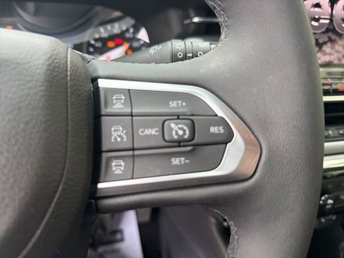 Used 2023 Jeep Compass Limited AWD/4WD image 31