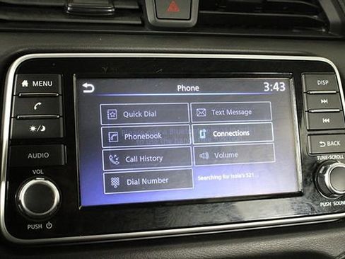 Used 2021 Nissan Versa S image 31