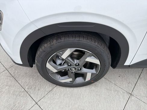 New 2026 Hyundai Venue SEL FWD image 9
