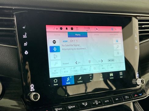 Used 2022 Jeep Wagoneer Series III w/ Premium Group I image 14