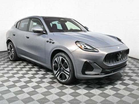 New 2025 Maserati Grecale Folgore image 20